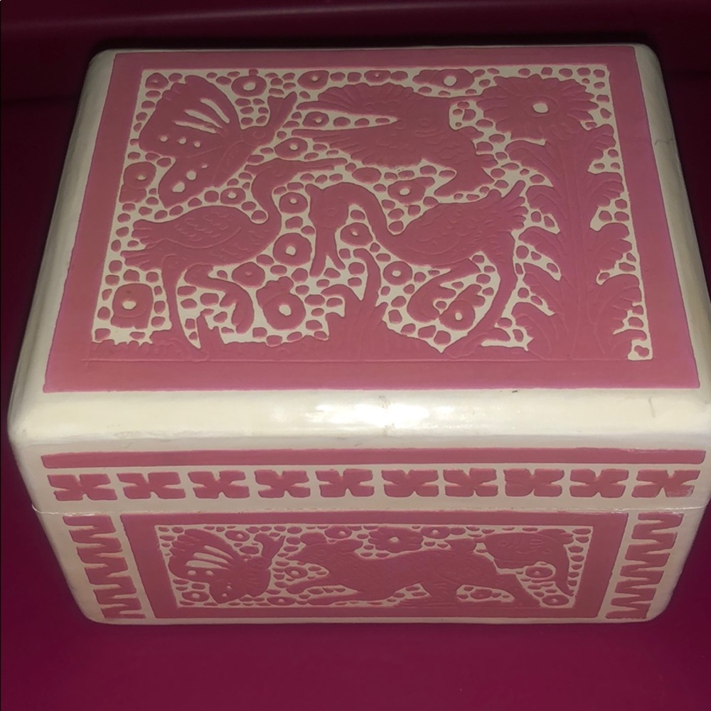 Jewelry box